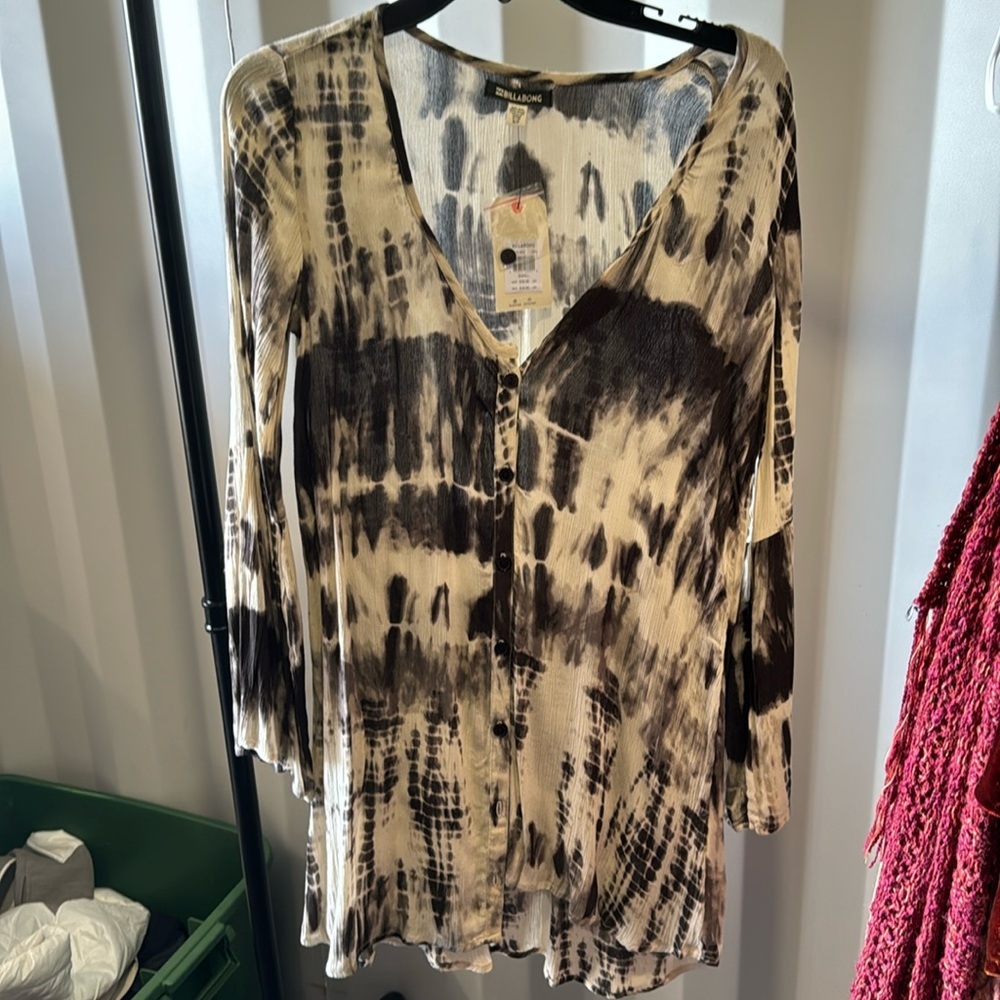 🤝Billabong tie dye top